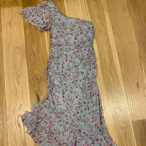 ASTR the label (Lisa floral one shoulder dress)